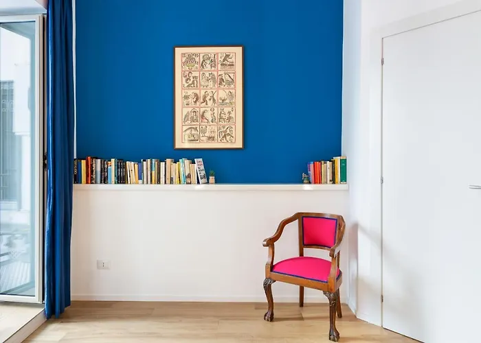 Oui Tree Apartment